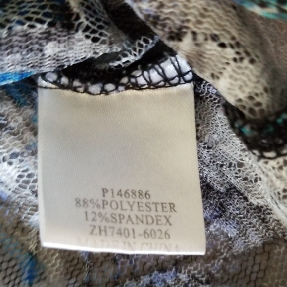 Razor Back Lace Tank Top - Picture 4 of 4